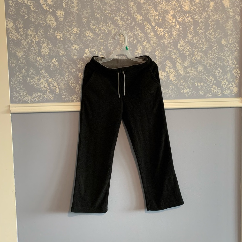 Trainer black in colour in new condition